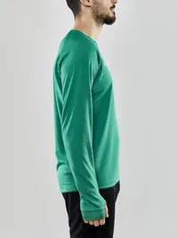 1910160-651000_Evolve Crew Neck M_Closeup2.jpg